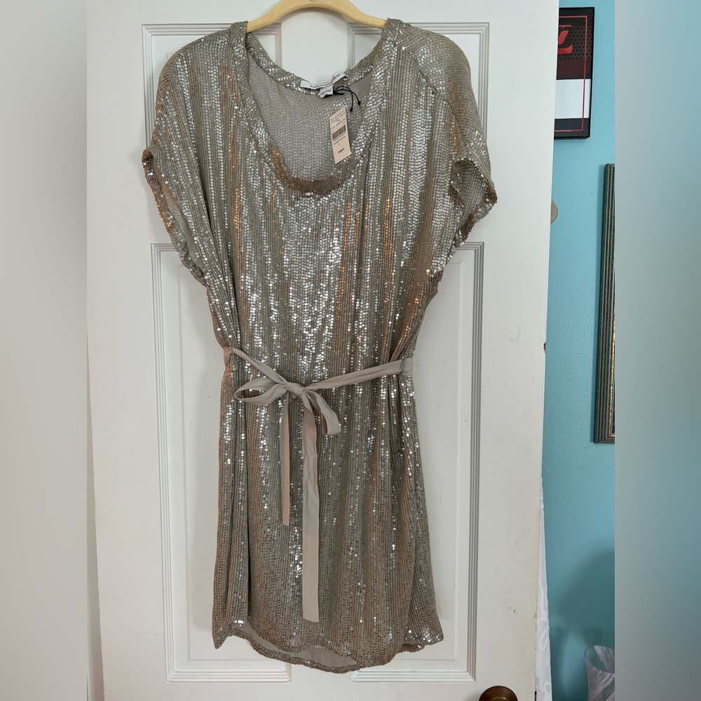 Diane Von Furstenberg Silver Sequin Dress, Size 4 NWT